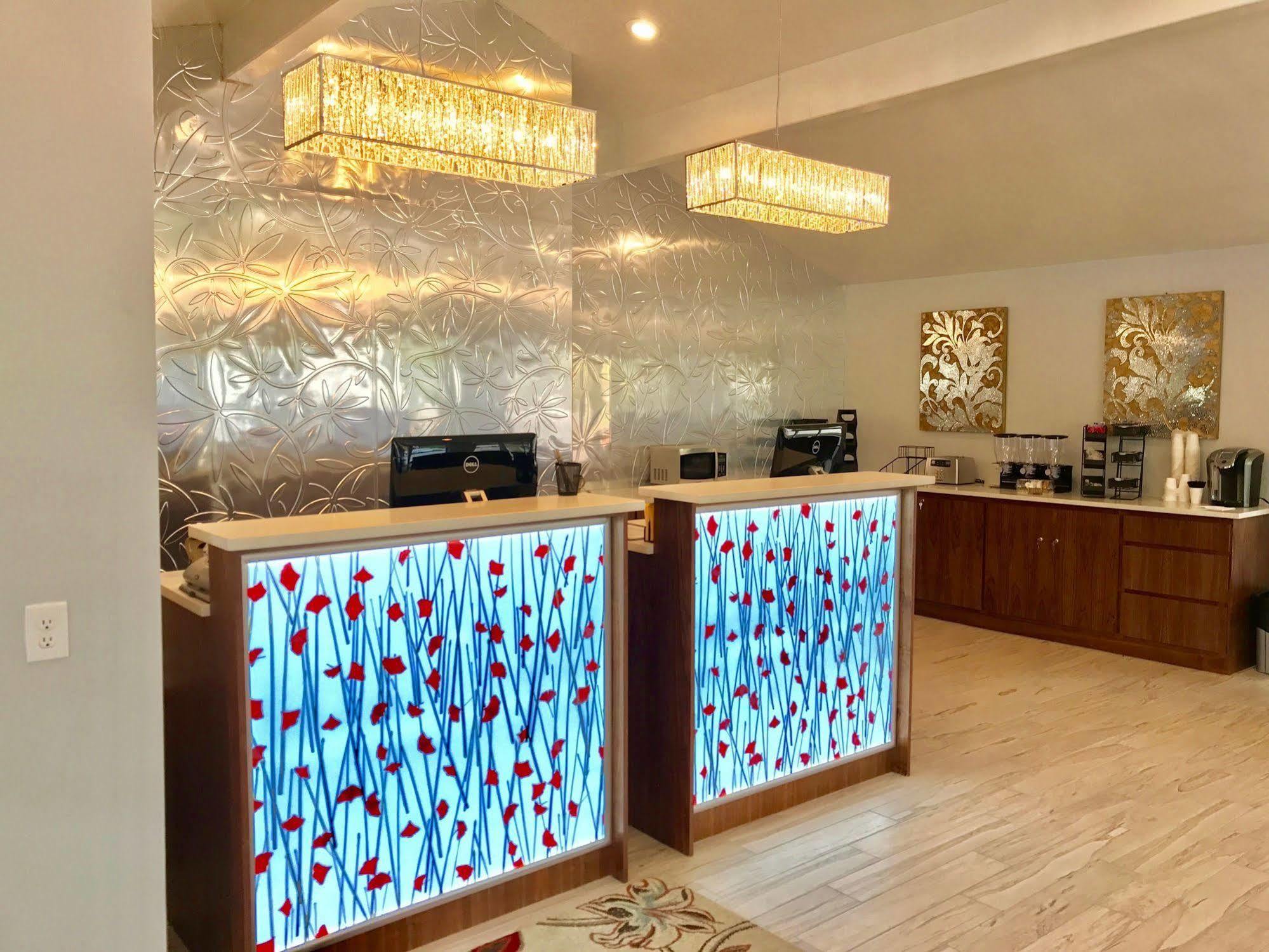 罗斯堡温德姆戴斯酒店 外观 照片