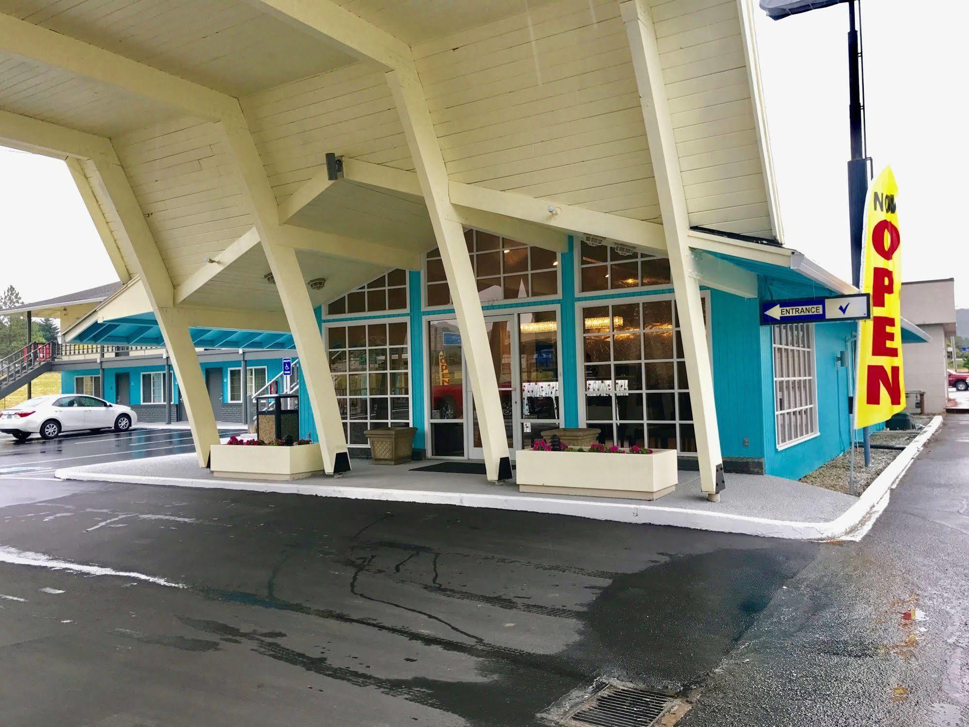 罗斯堡温德姆戴斯酒店 外观 照片