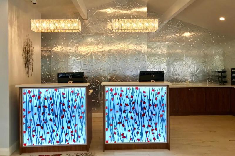 罗斯堡温德姆戴斯酒店 外观 照片